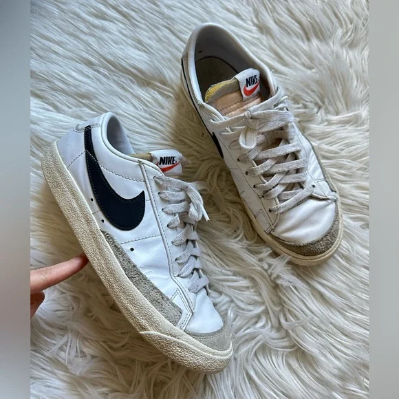 Mens’ Nike Blazer Low 77 Vintage sneakers - Picture 4 of 15